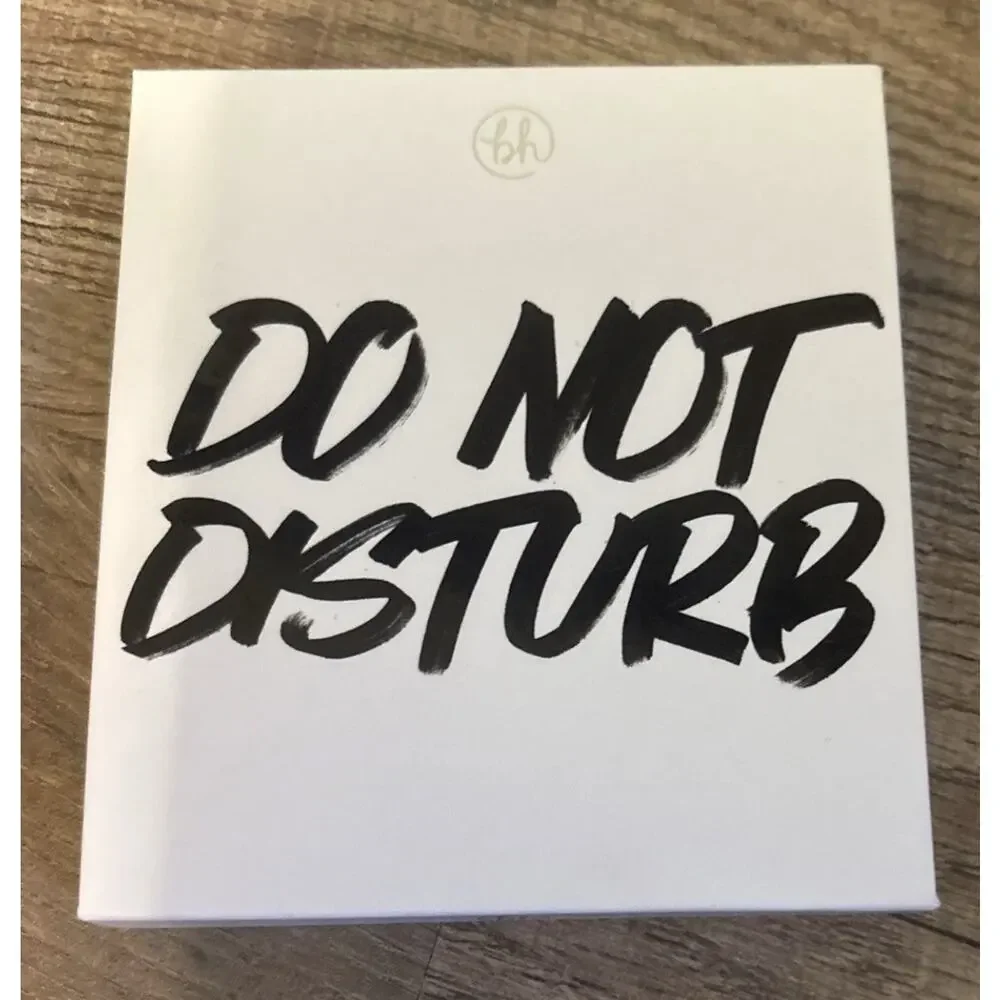BH COSMETICS DO NOT DISTURB 9 COLOR EYESHADOW SHADOW PALETTE